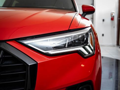 Used 2022 Audi Q3 2.0T Premium Plus image 16