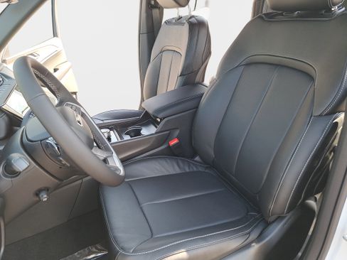 New 2026 Jeep Grand Cherokee Limited Reserve image 15