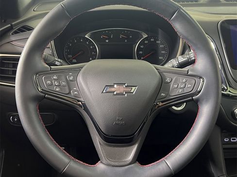 Used 2024 Chevrolet Equinox RS w/ RS Leather Package image 10