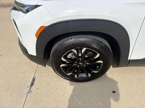 Used 2023 Chevrolet TrailBlazer LT w/ Convenience Package FWD image 48