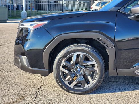 Certified 2025 Subaru Forester Limited image 6