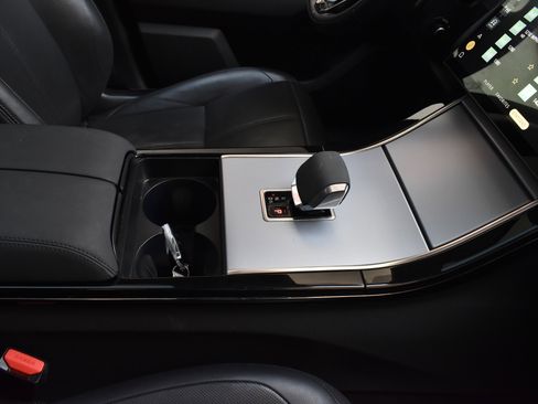 Used 2024 Land Rover Range Rover Velar S image 26