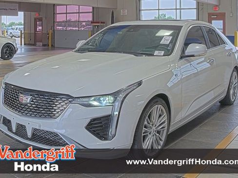 Used 2020 Cadillac CT4 Premium Luxury RWD image 1
