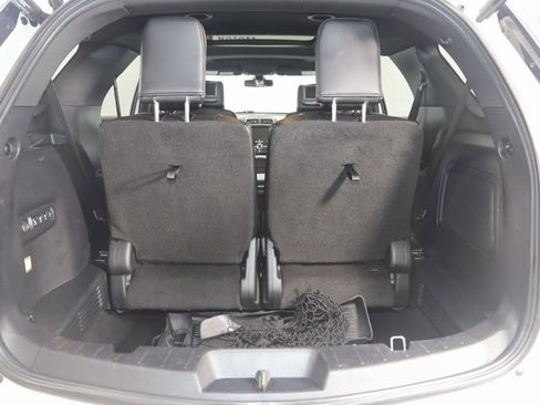 Used 2016 Ford Explorer Platinum image 49