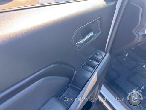 Used 2025 GMC Canyon Elevation w/ Convenience Package RWD image 13