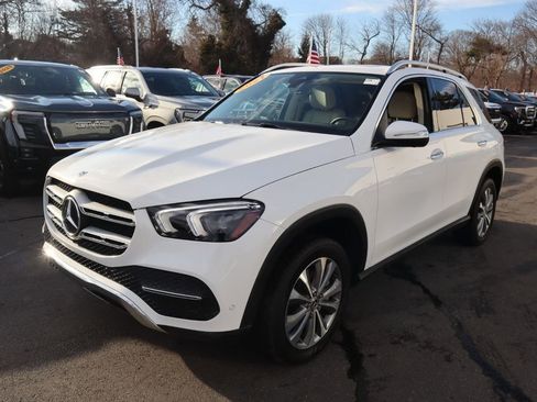 Used 2021 Mercedes-Benz GLE 350 4MATIC w/ Premium Package image 7