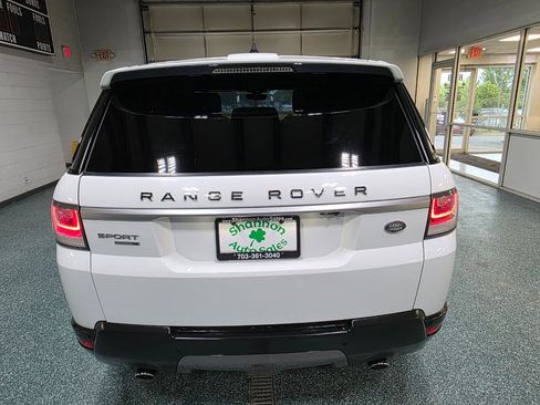 Used 2017 Land Rover Range Rover Sport SE AWD/4WD image 8