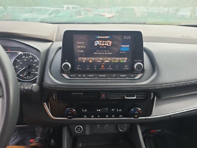 Used 2021 Nissan Rogue SV AWD/4WD image 17