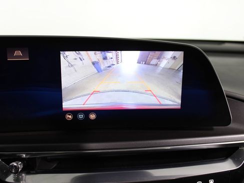 Used 2024 Cadillac Lyriq Tech RWD image 28