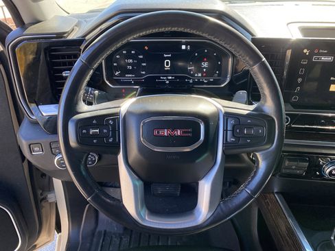 Used 2023 GMC Sierra 1500 Elevation image 9