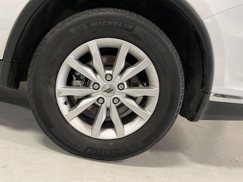 Used 2023 Dodge Durango SXT image 30