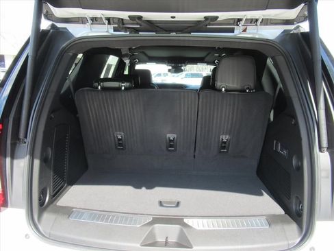 Used 2024 GMC Yukon Denali AWD/4WD image 38