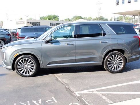 Certified 2025 Hyundai Palisade Calligraphy AWD/4WD image 8