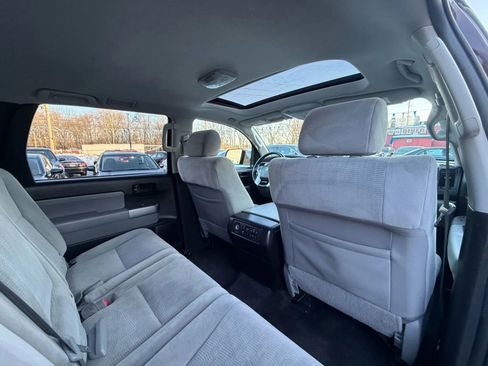 Used 2015 Toyota Sequoia SR5 image 52