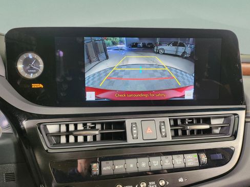 New 2025 Lexus ES 350 w/ Premium Package image 25