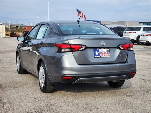 New 2025 Nissan Versa S image 4
