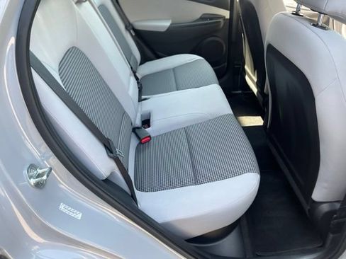 Used 2022 Hyundai Kona SE FWD image 14
