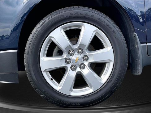 Used 2017 Chevrolet Traverse LT w/ Style and Technology Package AWD/4WD image 10