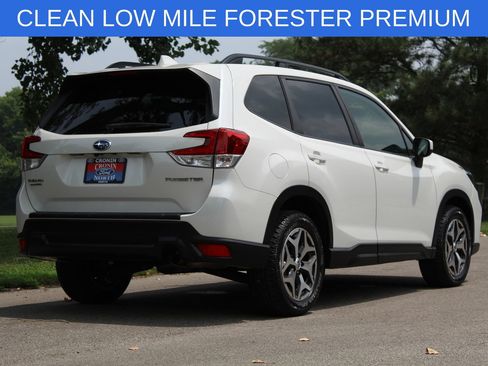 Used 2020 Subaru Forester Premium AWD/4WD image 7