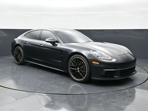 Used 2020 Porsche Panamera 4 AWD/4WD image 3