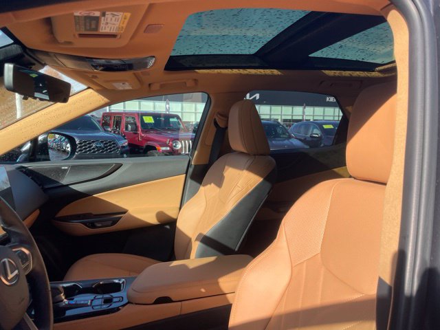 Used 2025 Lexus NX 350 AWD w/ Luxury Package image 10