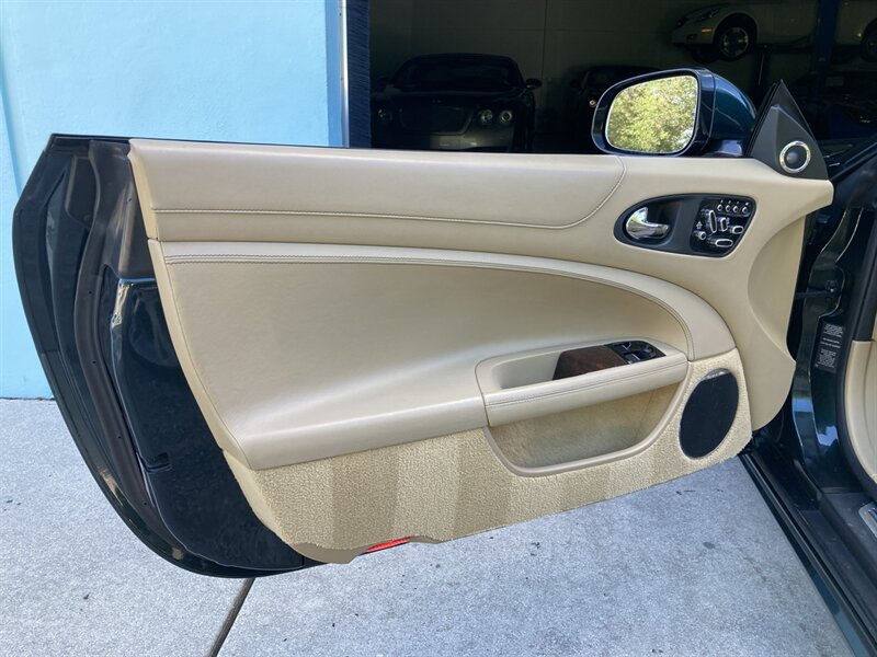 Used 2015 Jaguar XK Convertible RWD image 29