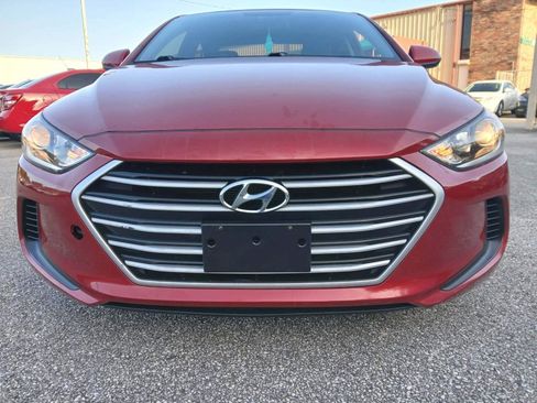 Used 2018 Hyundai Elantra SEL FWD image 2