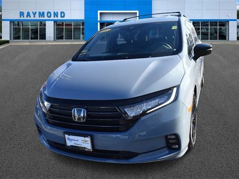 Used 2023 Honda Odyssey Sport image 7