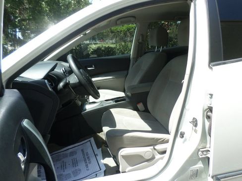 Used 2015 Nissan Rogue S w/ Convenience Package FWD image 15