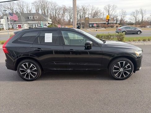 Certified 2025 Volvo XC60 B5 Plus image 6