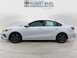 Used 2022 Kia Forte LXS image 2