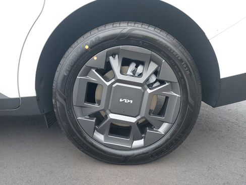 New 2026 Kia Carnival EX image 35