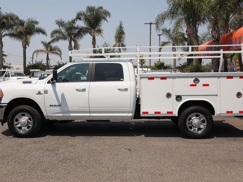 Used 2021 RAM 3500 Big Horn image 5
