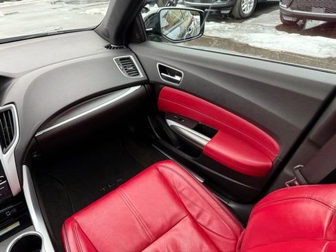 Used 2019 Acura TLX 3.5L Technology Pkg w/A-Spec P image 34