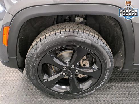 Used 2023 Jeep Grand Cherokee Altitude image 7