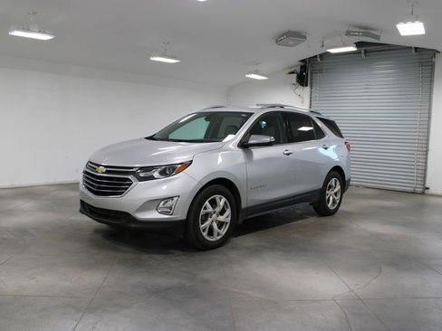 Used 2020 Chevrolet Equinox Premier image 4