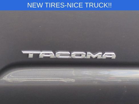 Used 2021 Toyota Tacoma SR5 image 39
