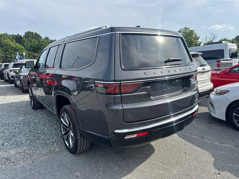 Used 2024 Jeep Wagoneer L Series III w/ Premium Group I AWD/4WD image 5