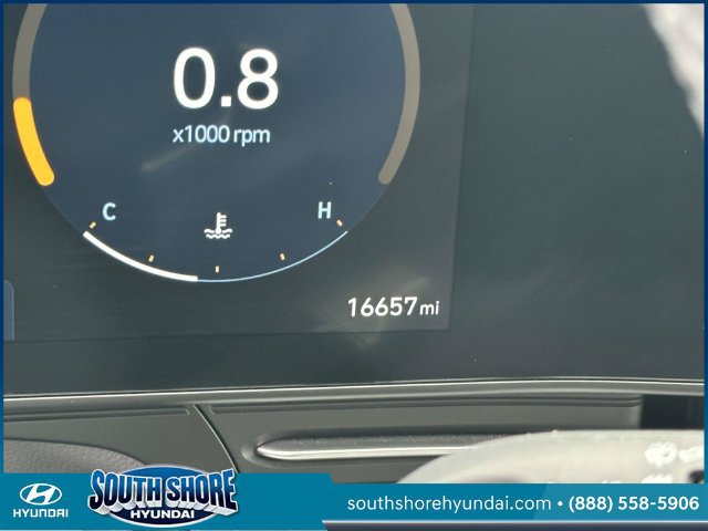Certified 2024 Hyundai Kona SEL w/ Convenience Package AWD/4WD image 28