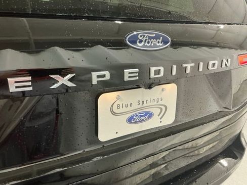 New 2025 Ford Expedition Platinum w/ Platinum Ultimate Package image 5
