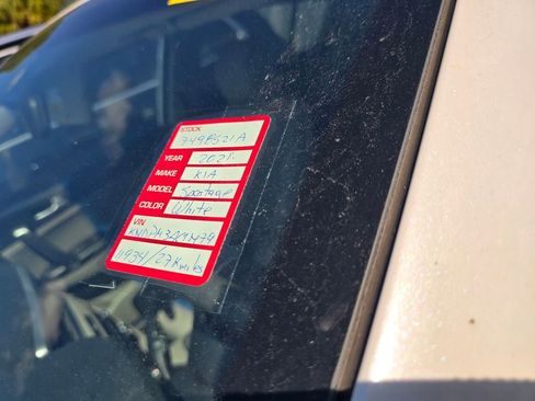 Certified 2021 Kia Sportage LX FWD image 6