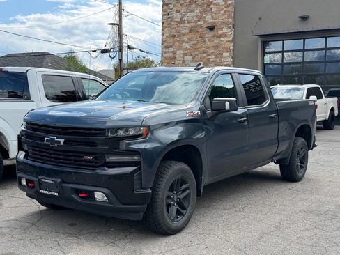 Used 2021 Chevrolet Silverado 1500 LT Trail Boss w/ Convenience Package II AWD/4WD image 1