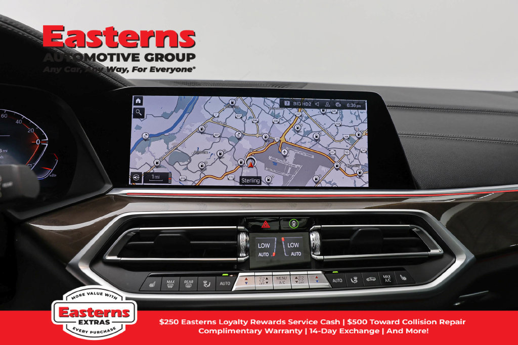 Used 2022 BMW X5 xDrive40i w/ M Sport Package AWD/4WD image 13