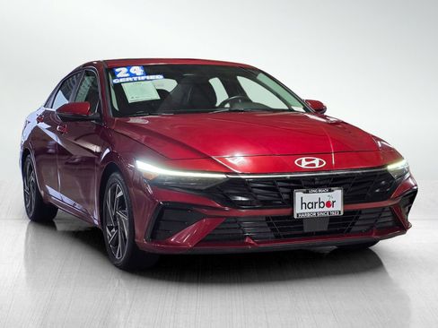 Certified 2024 Hyundai Elantra Limited image 2