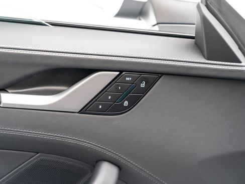 Certified 2025 Porsche 911 Carrera image 23