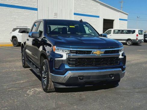 Certified 2023 Chevrolet Silverado 1500 LT image 3