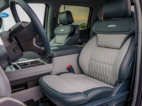 Certified 2024 Ford F350 Limited w/ FX4 Off-Road Package image 11