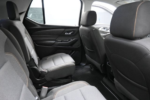 Used 2018 Chevrolet Traverse LT FWD image 32