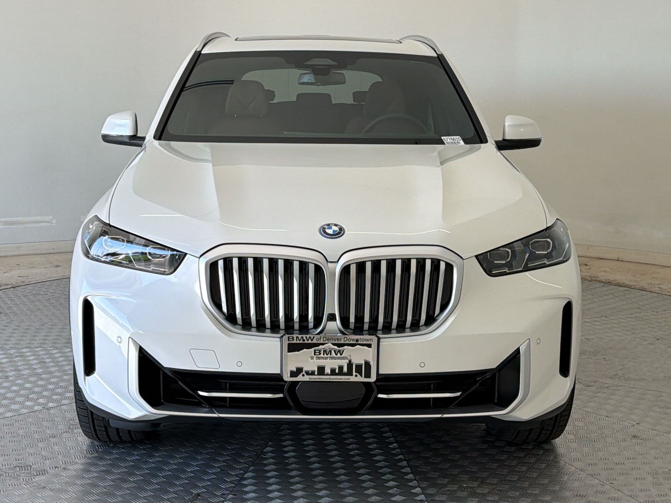 New 2026 BMW X5 xDrive50e w/ Climate Comfort Package AWD/4WD image 6