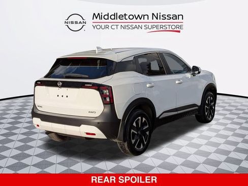 Certified 2025 Nissan Kicks SV AWD/4WD image 4